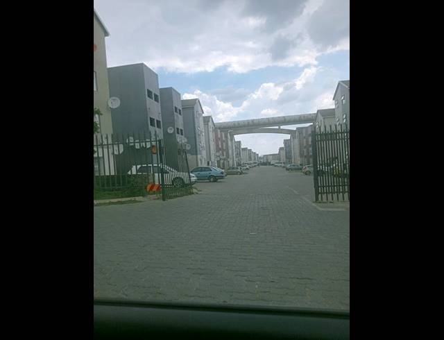 2 BEDROOM APARTMENT FOR SALE IN RIVERSIDE VIEW